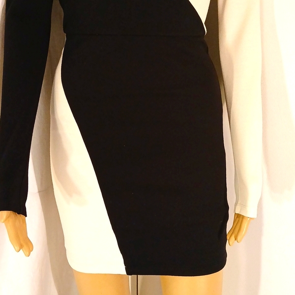 🔥 NWOT Alice + Olivia Black & White Colorblock Open shoulder Dress - Picture 4 of 14